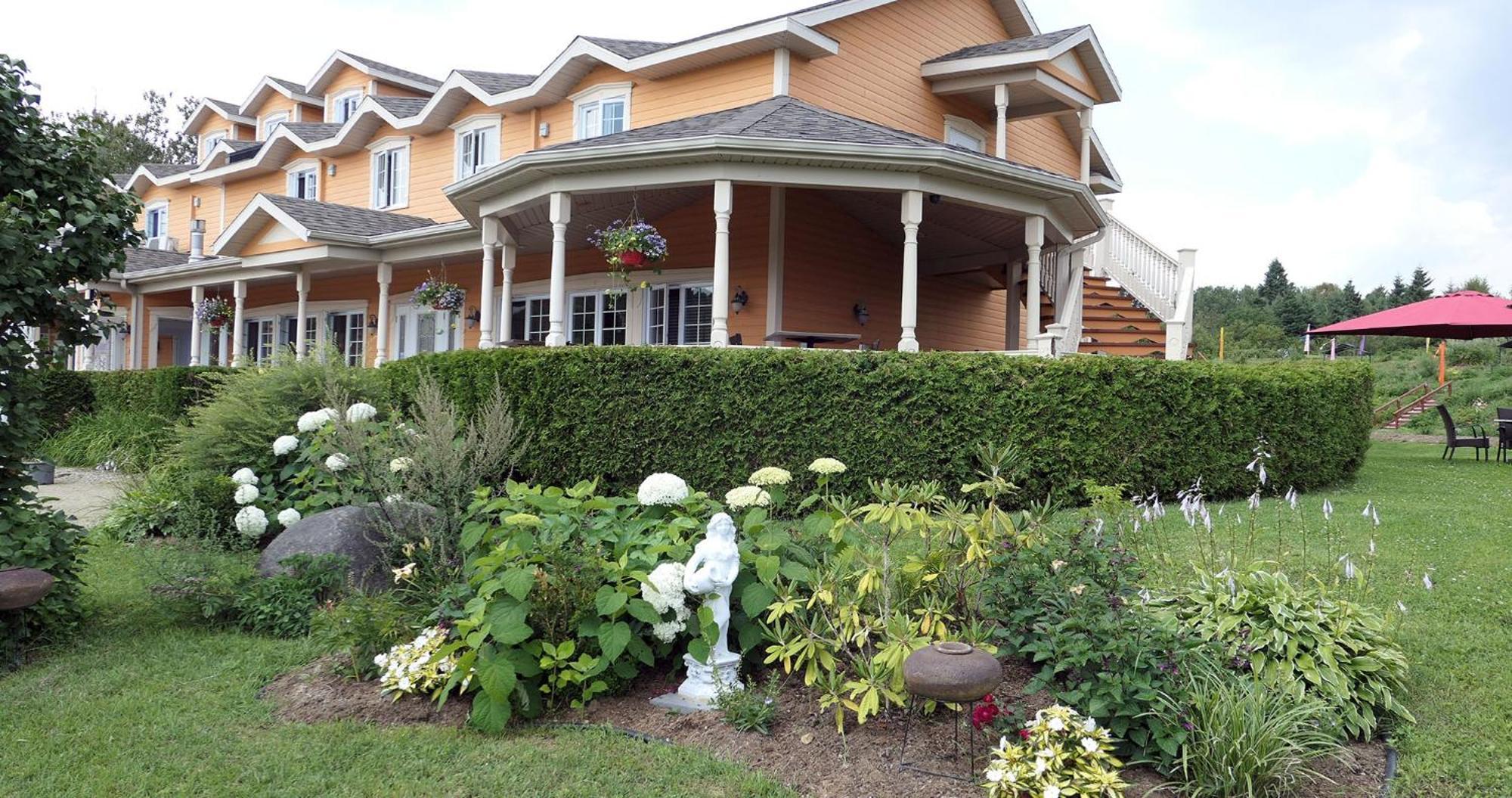 Auberge La Daina Baie-Saint-Paul Exteriör bild